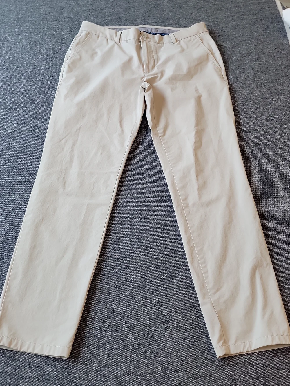 Vineyard Vines OTG‎ Pants Men's 35x32 Gray On the Go Performance Stretch Chino